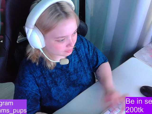 AlinaAdams live cam on BongaCams