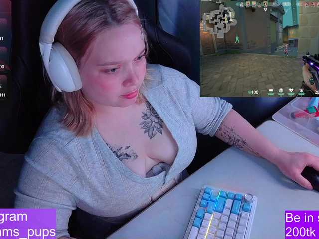 AlinaAdams webcam
