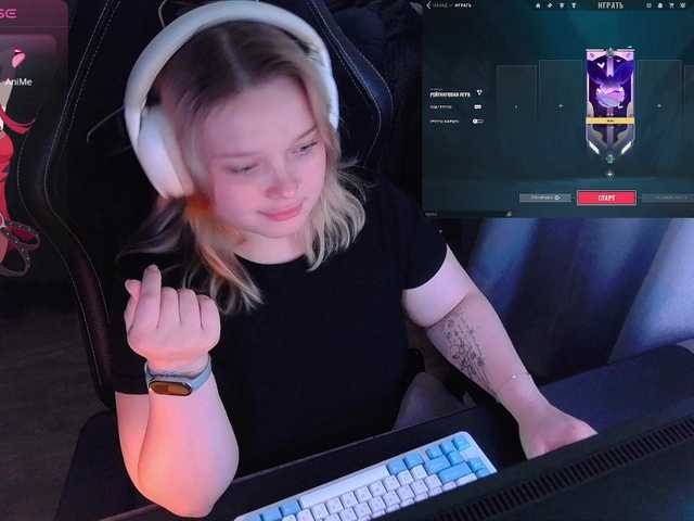 AlinaAdams live cam on BongaCams