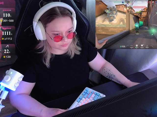 AlinaAdams live cam on BongaCams