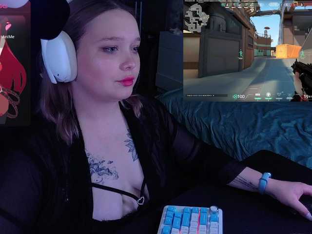 AlinaAdams live cam