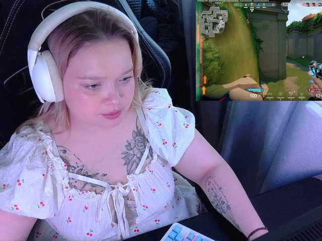AlinaAdams live cam on BongaCams