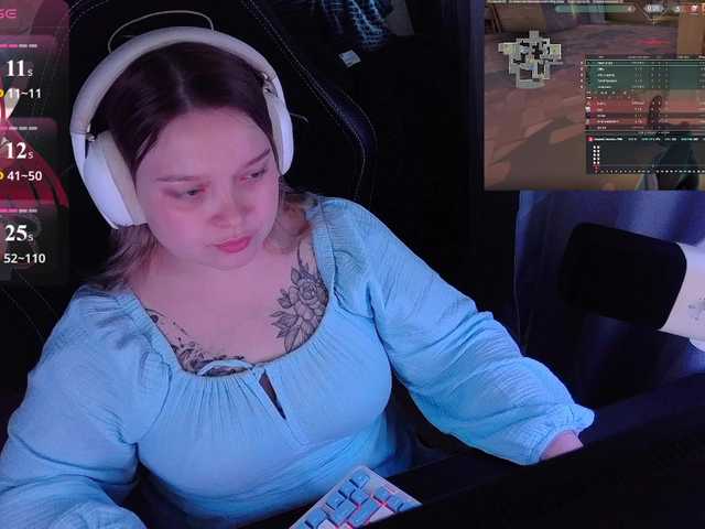 AlinaAdams live cam preview