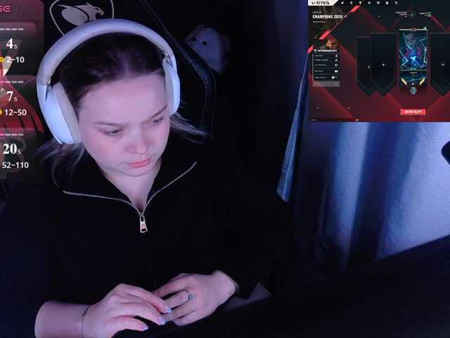 AlinaAdams live cam on BongaCams