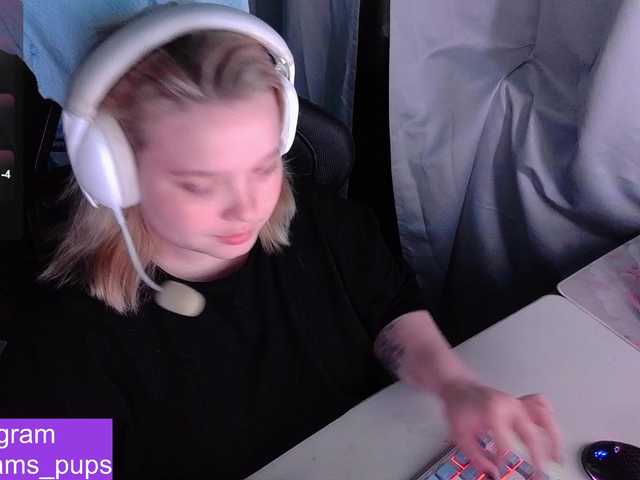 AlinaAdams live cam on BongaCams