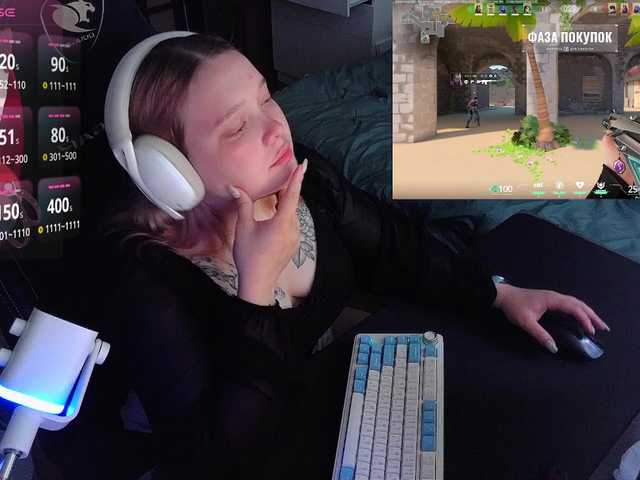 AlinaAdams live webcam show