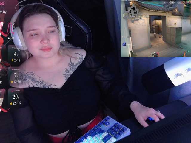AlinaAdams