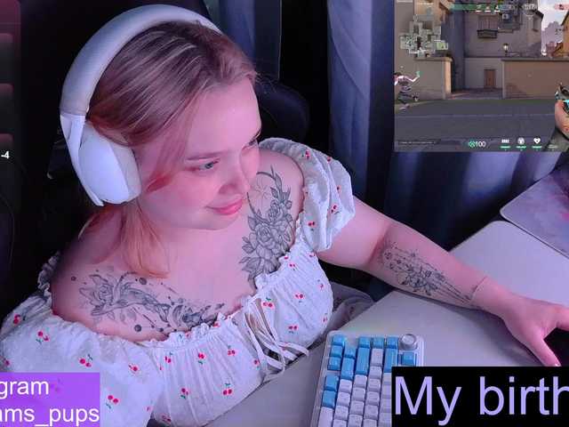 AlinaAdams webcam