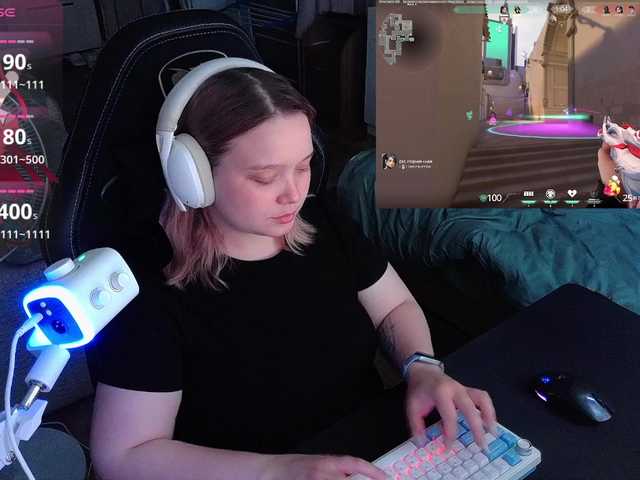 AlinaAdams live cam on BongaCams