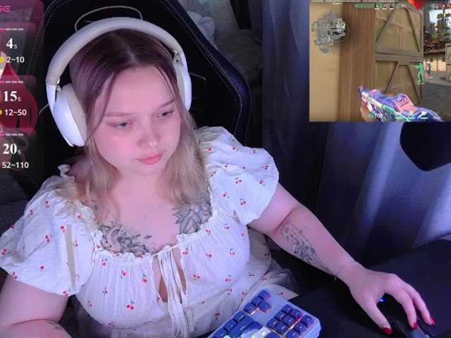AlinaAdams live cam on BongaCams