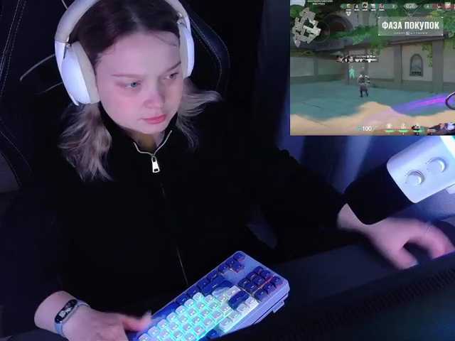 AlinaAdams