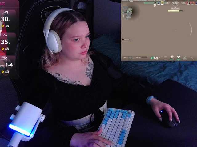 AlinaAdams live webcam show