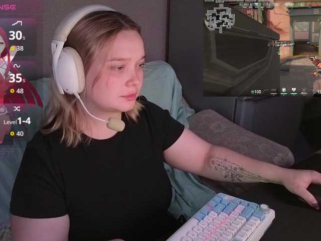 AlinaAdams