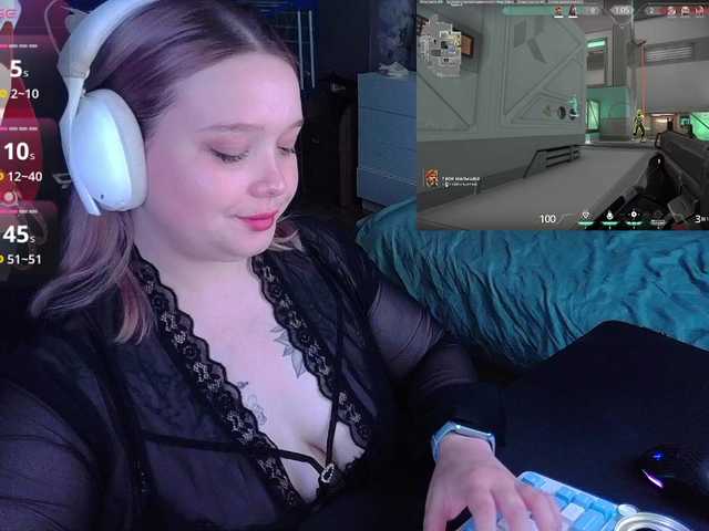 AlinaAdams live webcam show