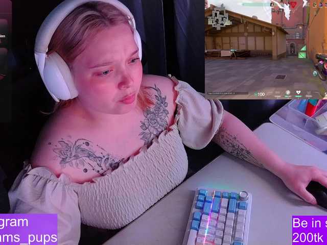 AlinaAdams webcam