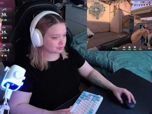 AlinaAdams live cam on BongaCams