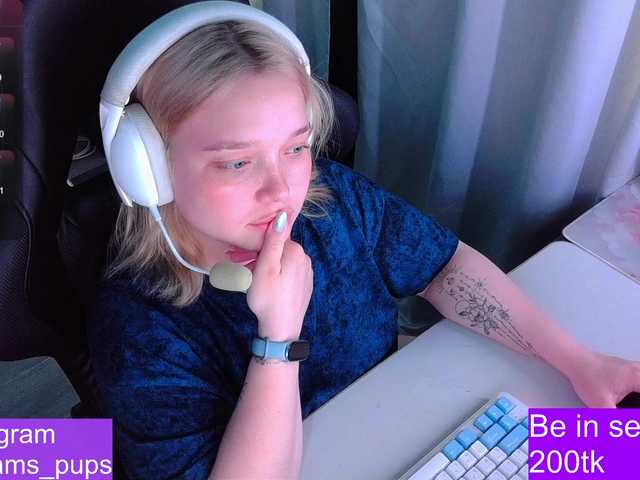 AlinaAdams live cam on BongaCams