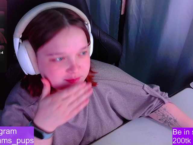 AlinaAdams's BongaCams show and profile