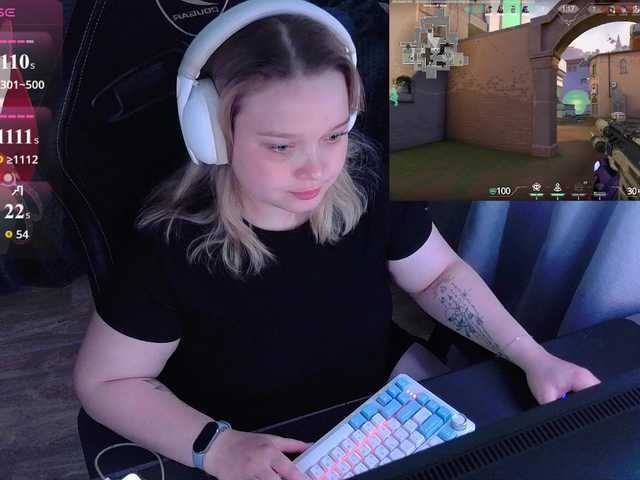 AlinaAdams live cam on BongaCams