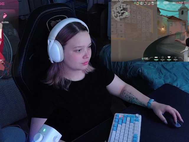AlinaAdams live cam on BongaCams