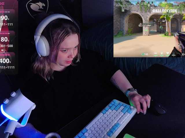 AlinaAdams live webcam show