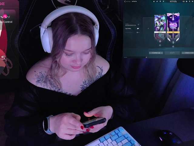 AlinaAdams live cam on BongaCams