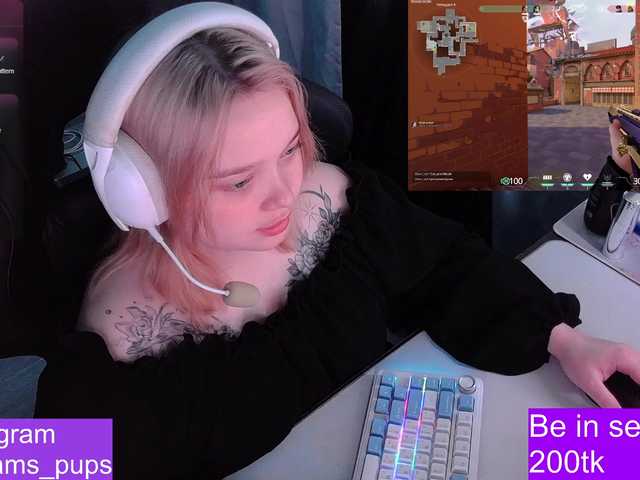 AlinaAdams live cam on BongaCams