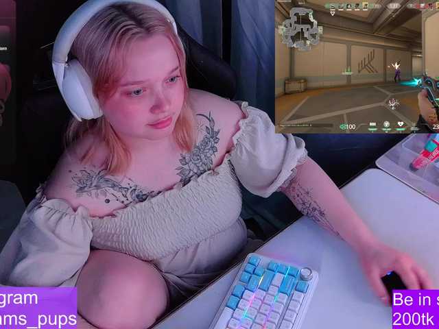 AlinaAdams webcam