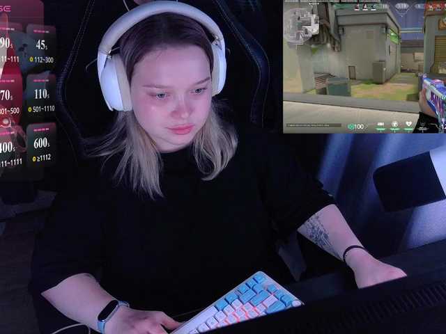 AlinaAdams live cam on BongaCams