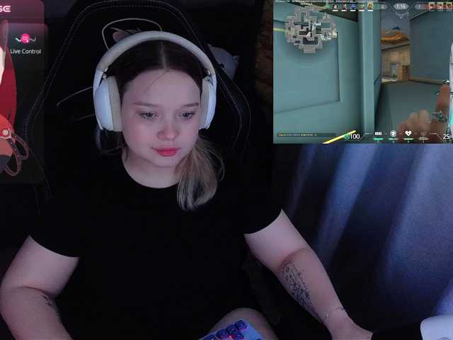 AlinaAdams live cam on BongaCams