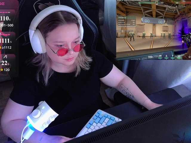 AlinaAdams live cam on BongaCams