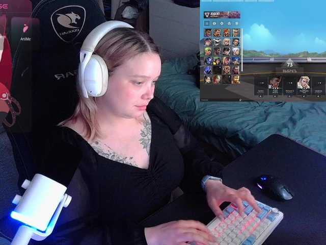 AlinaAdams live cam on BongaCams