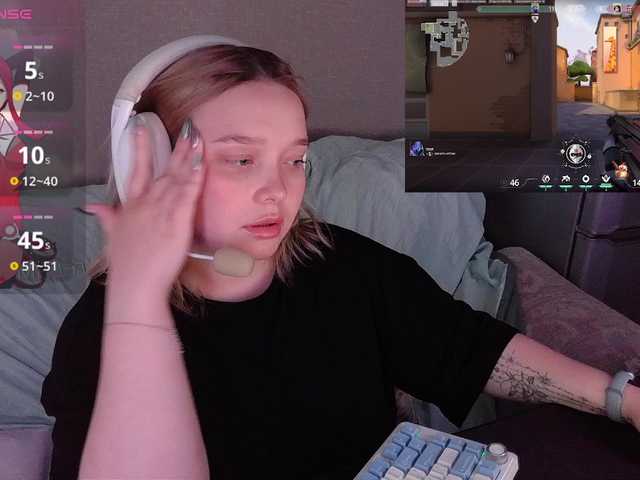 AlinaAdams live cam on BongaCams