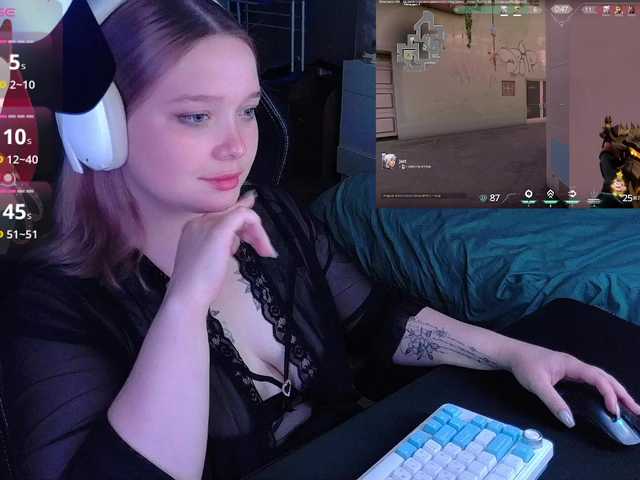 AlinaAdams live webcam show