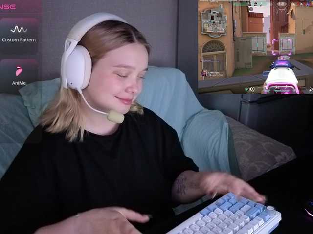 AlinaAdams