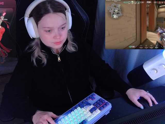 AlinaAdams live cam on BongaCams