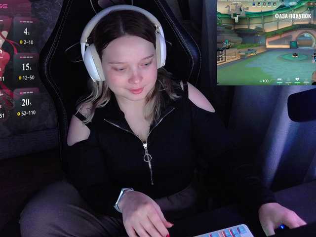 AlinaAdams live cam on BongaCams