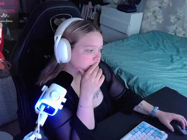 AlinaAdams live cam on BongaCams