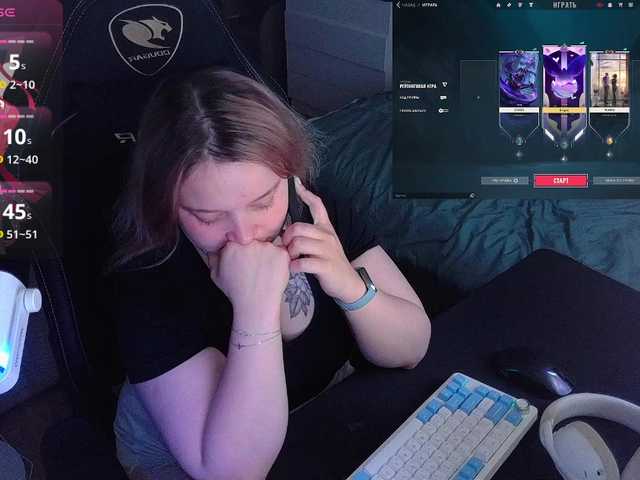 AlinaAdams live webcam show