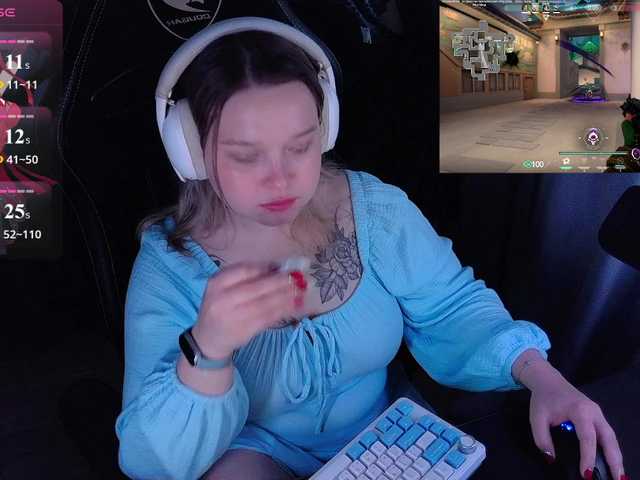 AlinaAdams live cam on BongaCams