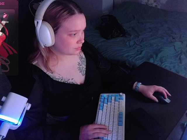 AlinaAdams live cam on BongaCams