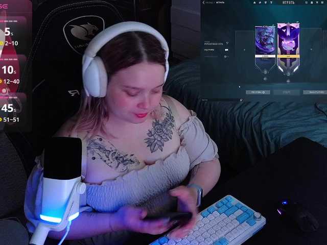 AlinaAdams