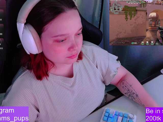 AlinaAdams's BongaCams show and profile