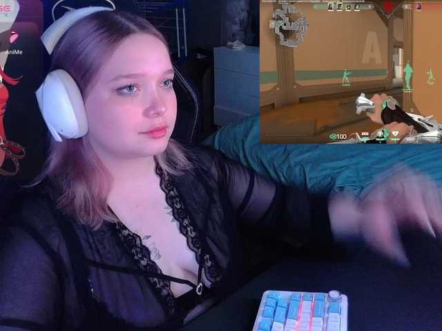 AlinaAdams live webcam show