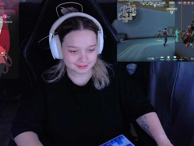 AlinaAdams