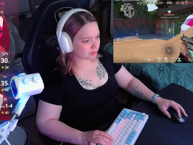 AlinaAdams live webcam show