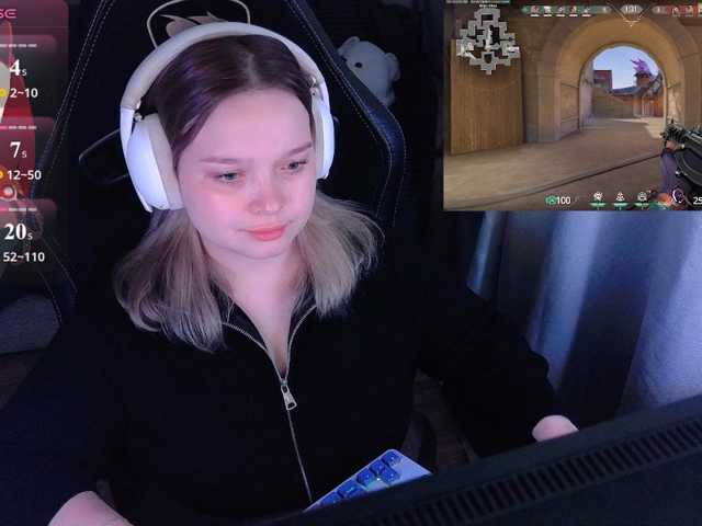 AlinaAdams live cam on BongaCams