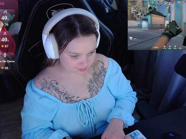 AlinaAdams live cam preview