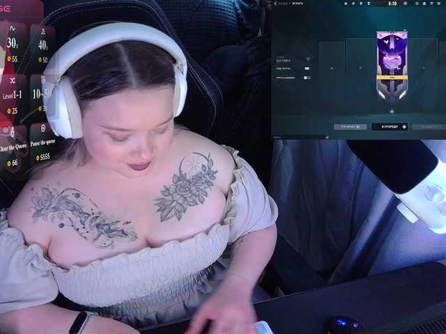 AlinaAdams