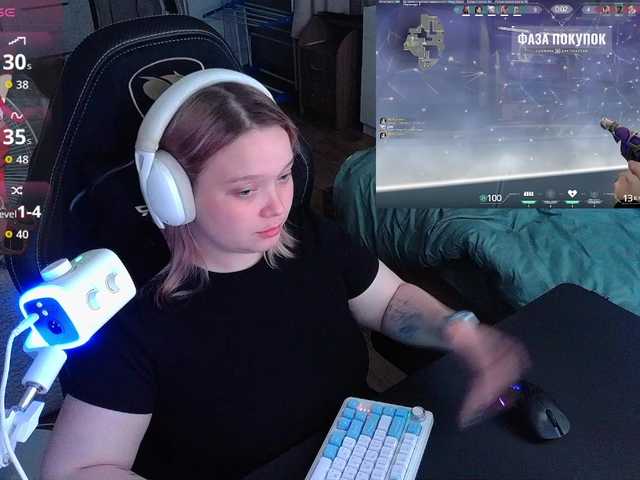 AlinaAdams live webcam show